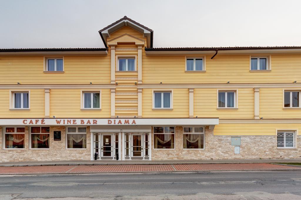 Boutique Diama Hotel Mratin